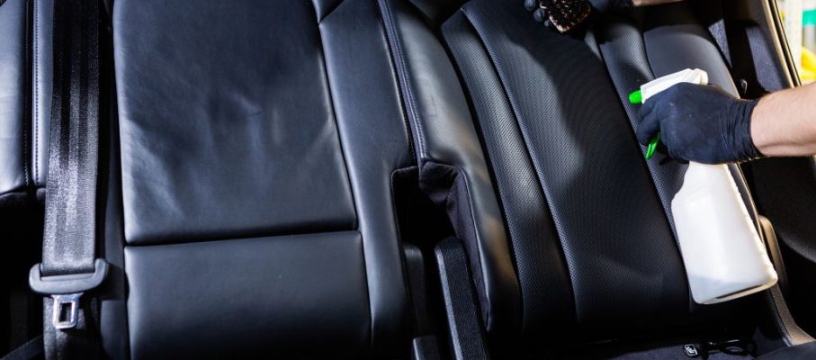 چگونه در تابستان از چرم داخلی خودرو خود نگهداری کنیم؟